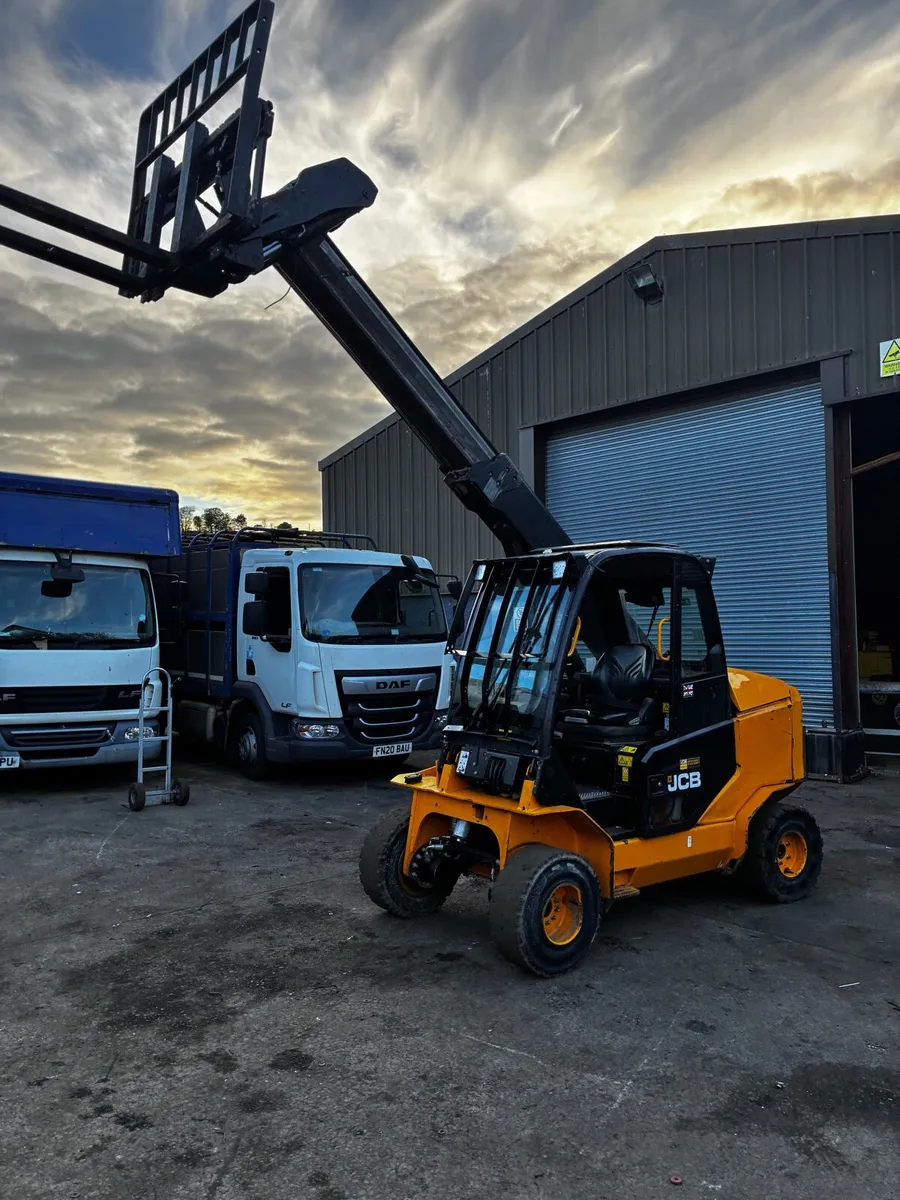 2022 jcb 35-260 4x4 Telehandler industry pro - Image 1