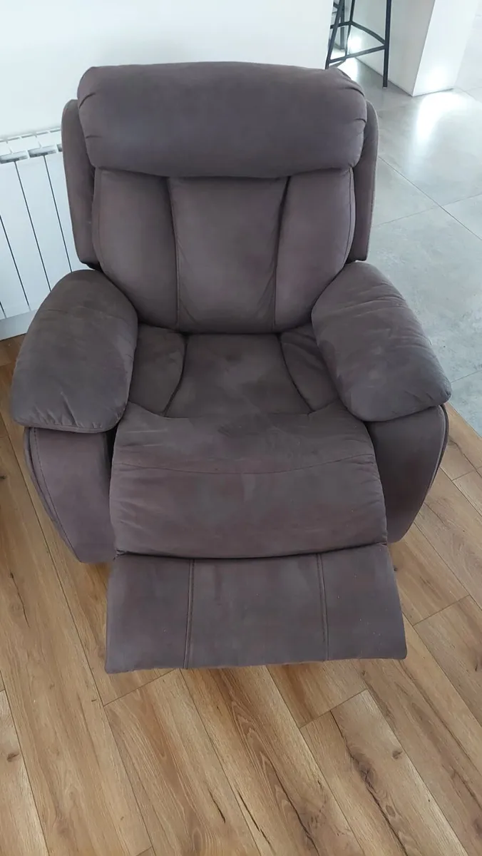 Recliner chair - Image 2