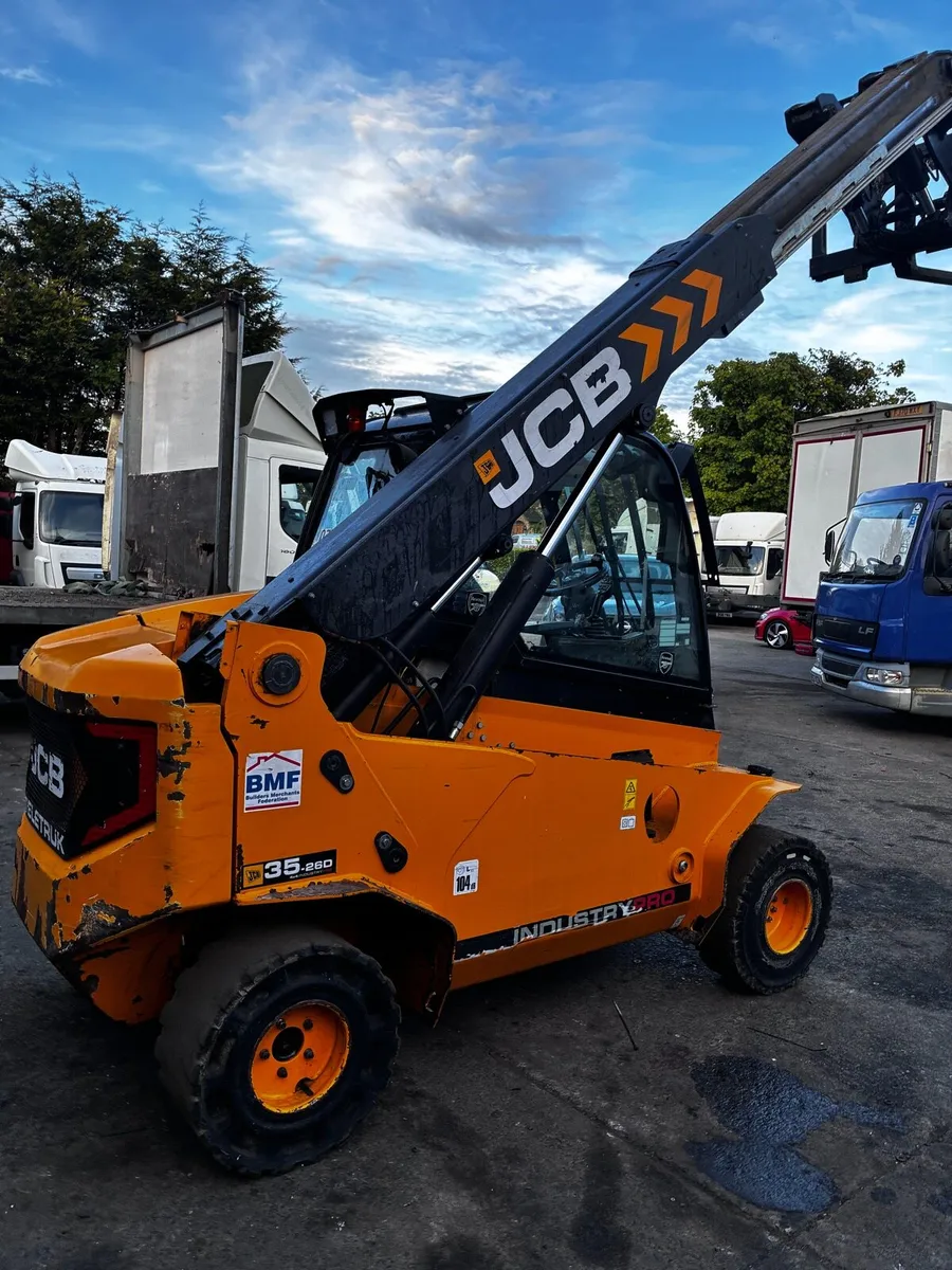 2022 jcb 35-260 4x4 Telehandler industry pro - Image 4