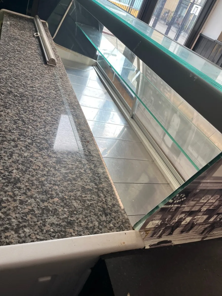 DELI REFRIGERATED SERVE OVER COUNTER - Image 2