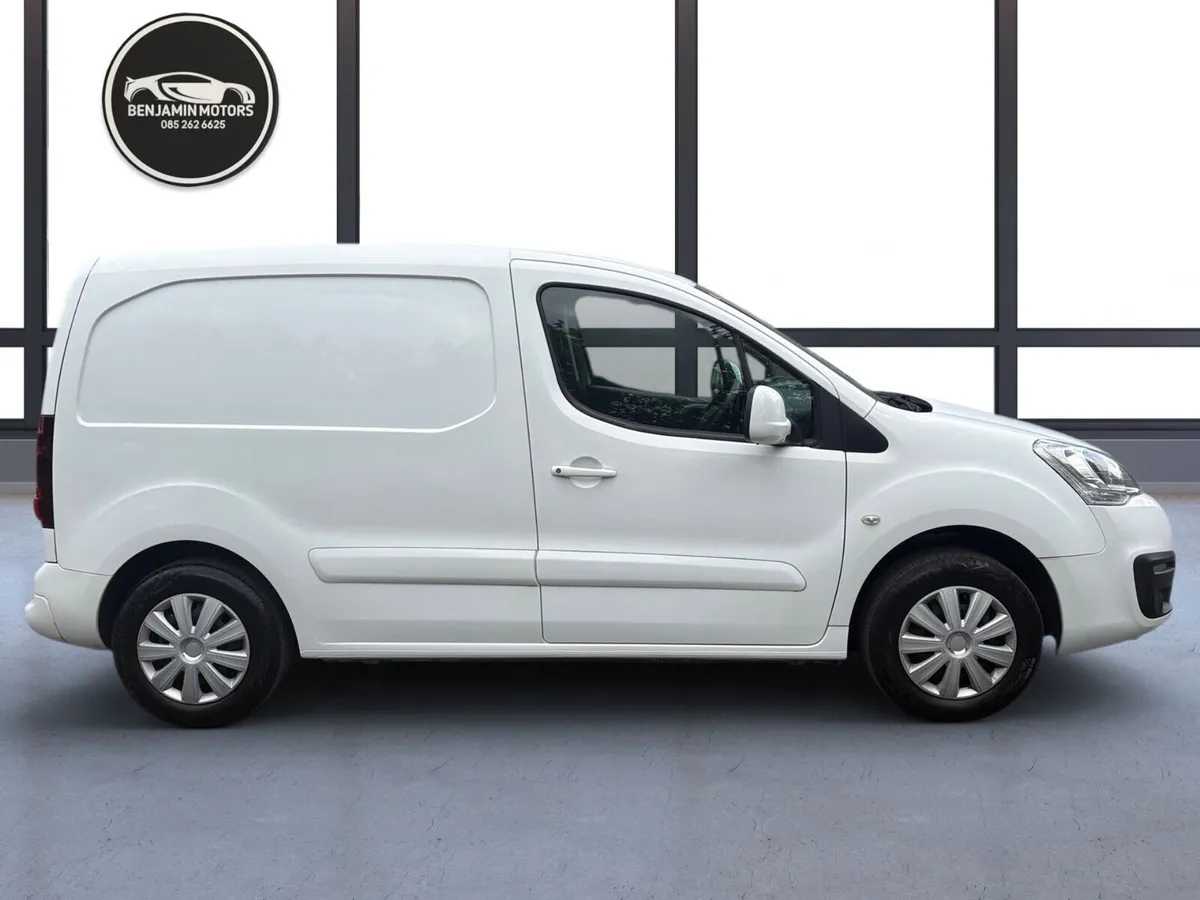 Peugeot Partner 2018 1.6 Low miles 3 Seats Van - Image 2