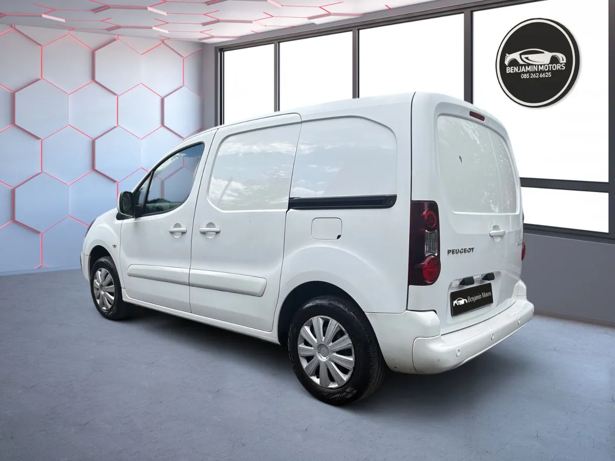 Peugeot Partner 2018 1.6 Low miles 3 Seats Van - Image 4