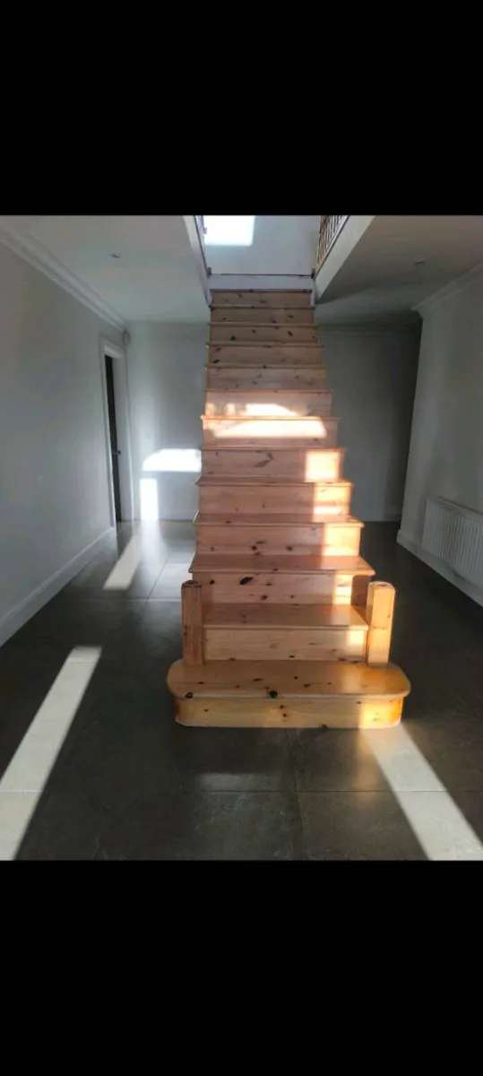 Pine stairs - Image 1