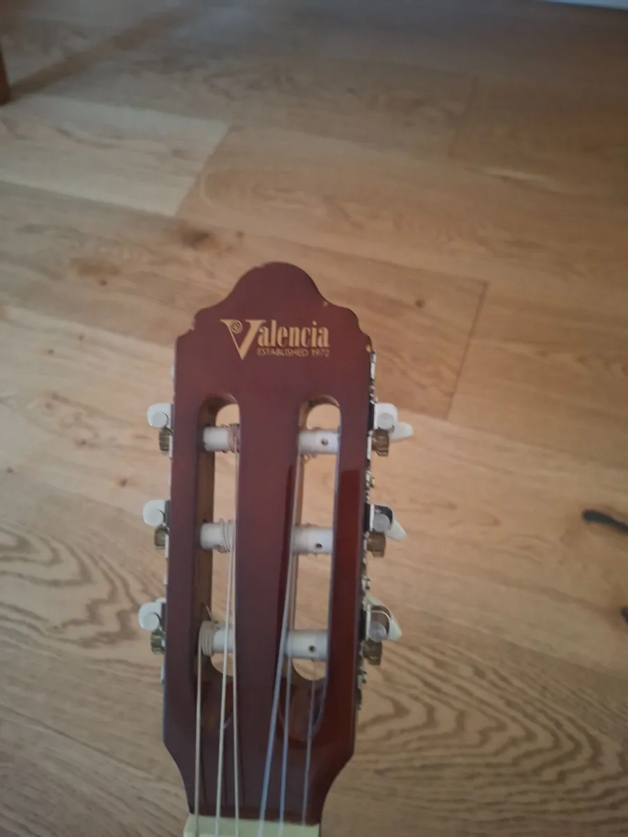 Childs Valencia Guitar 1/4 size with guitar bag - Image 4
