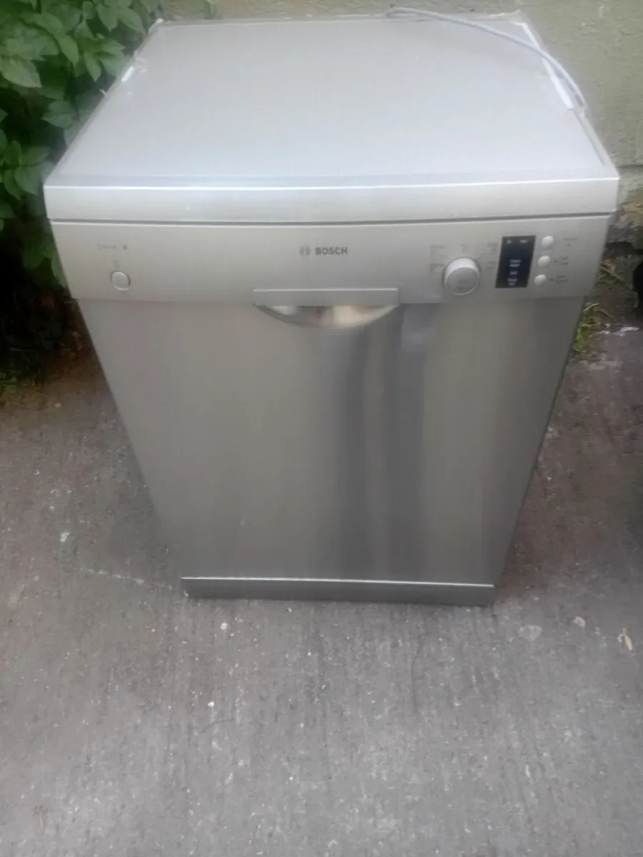 Dishwasher - Image 2