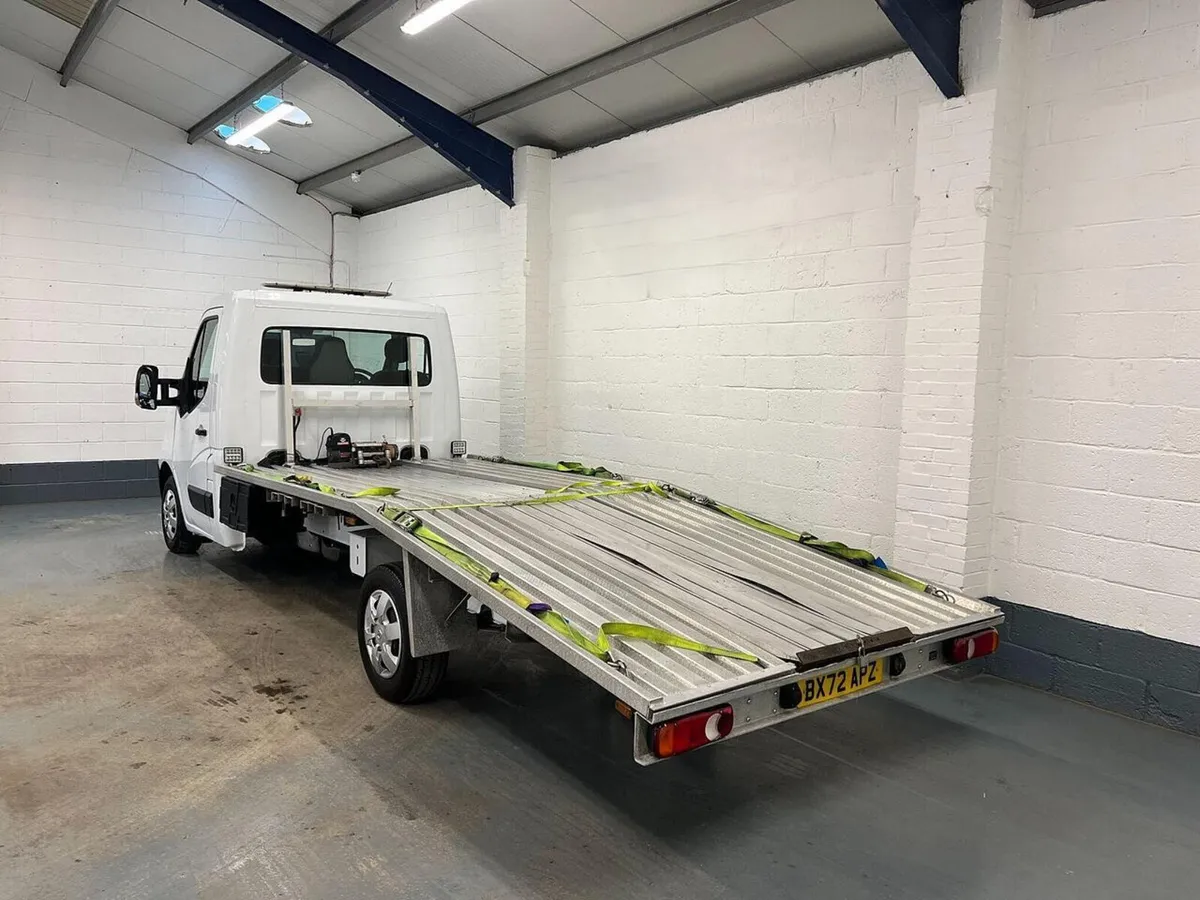2022 Nissan Interstar Vehicle Transporter Van - Image 2