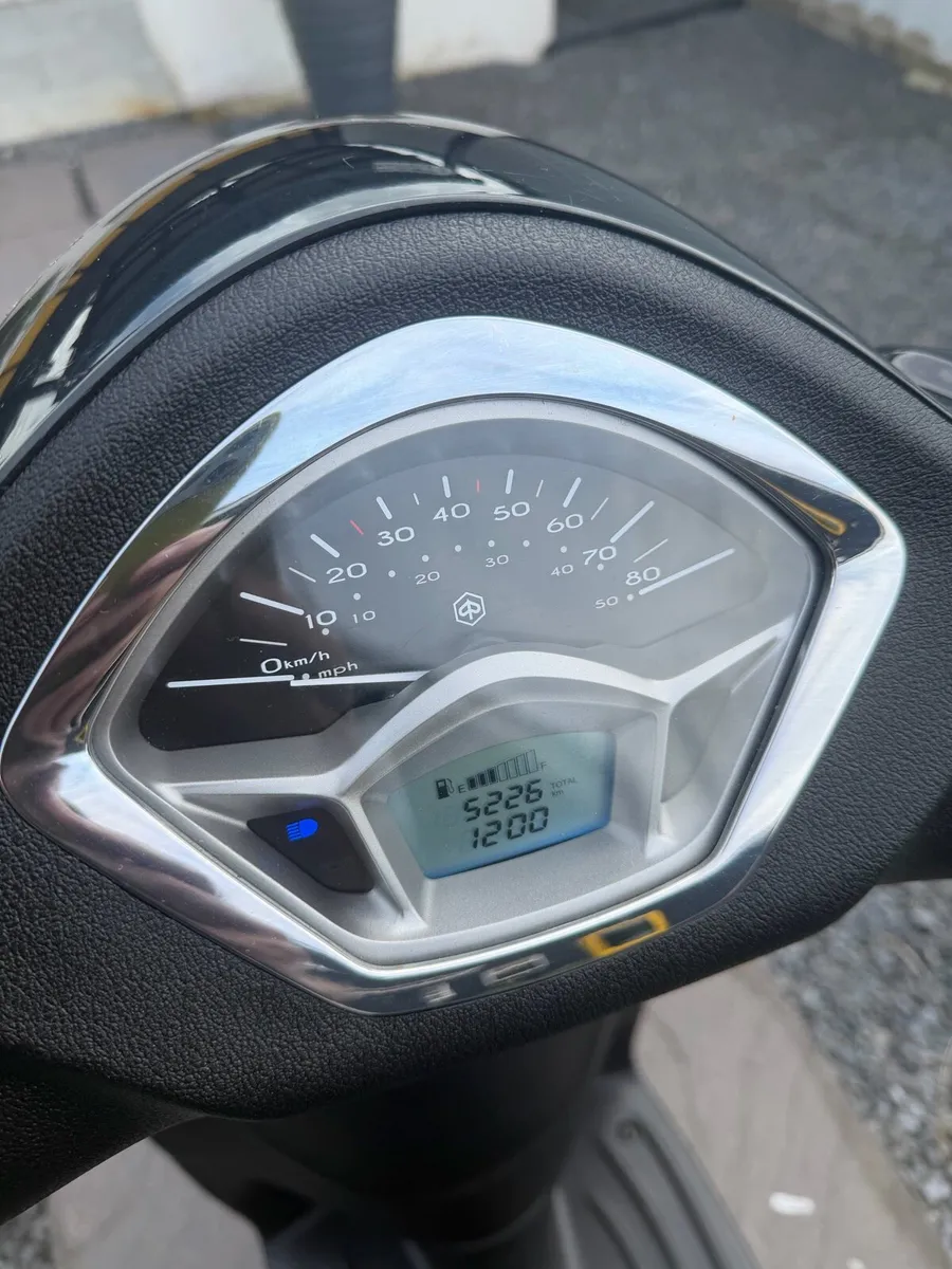 Vespa piaggio 50cc - Image 4