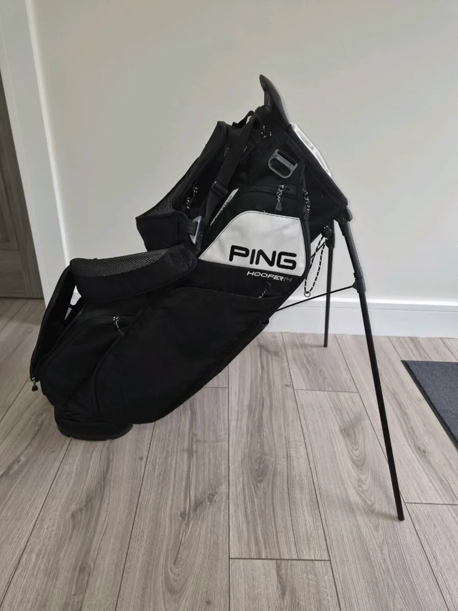 Ping Hoofer 14 Golf Stand Bag - Image 1