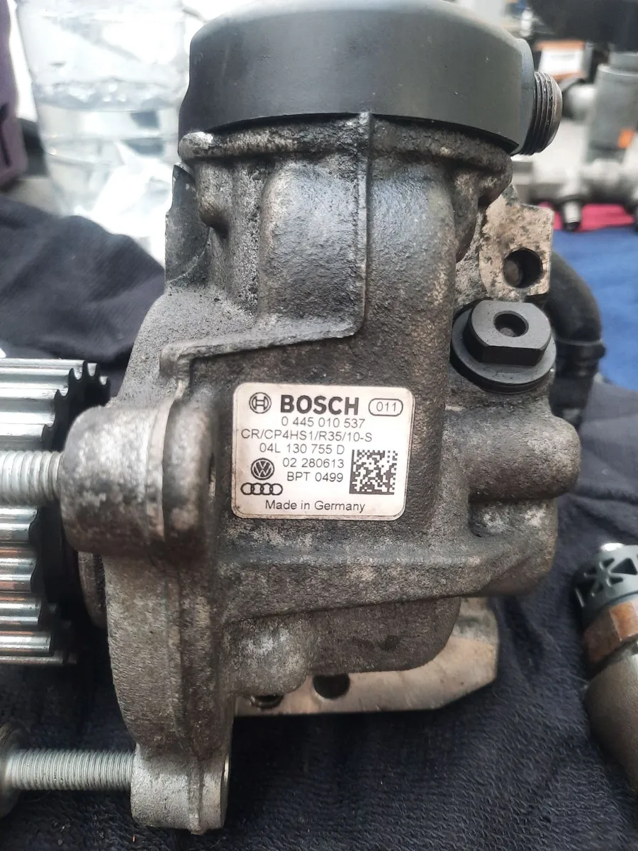 Volkswagen Golf 2013 1.6tdi CLHA Fuel System Parts - Image 3