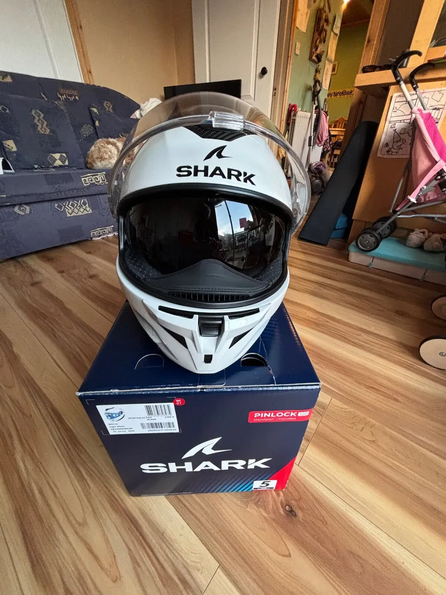 New Motorcycle Helmet - Image 2