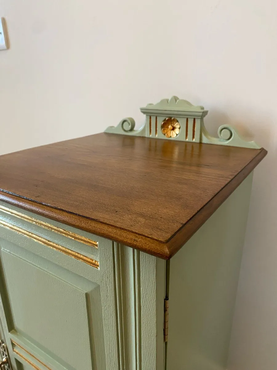 Antique pot cupboard - Image 2