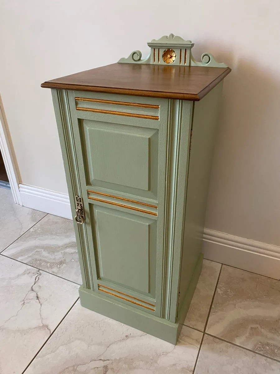 Antique pot cupboard - Image 4