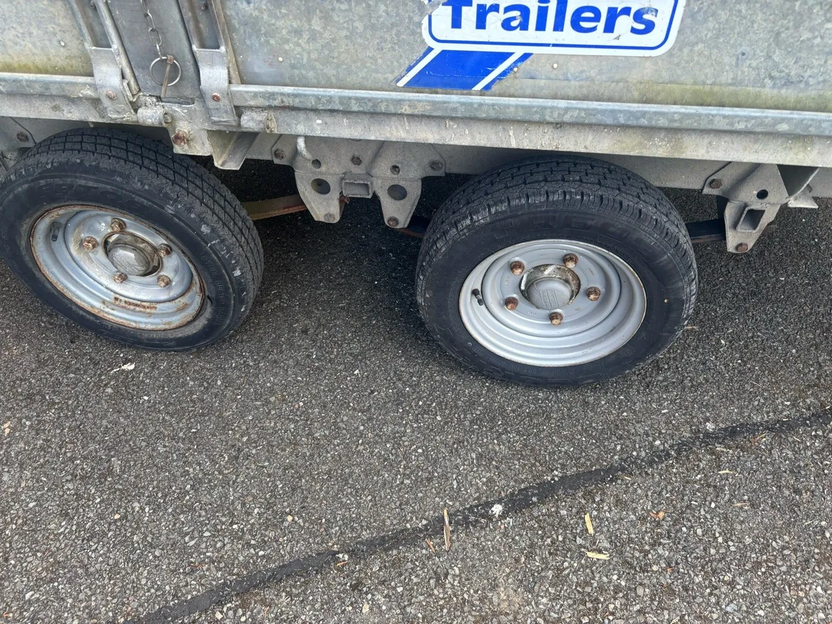 Trailer - Image 3