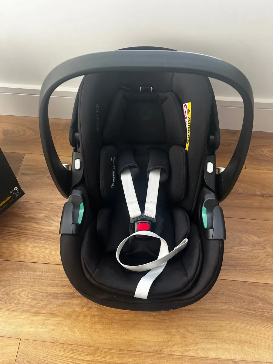 Maxi cosi 360 pebble pro 2 + isofix base - Image 3