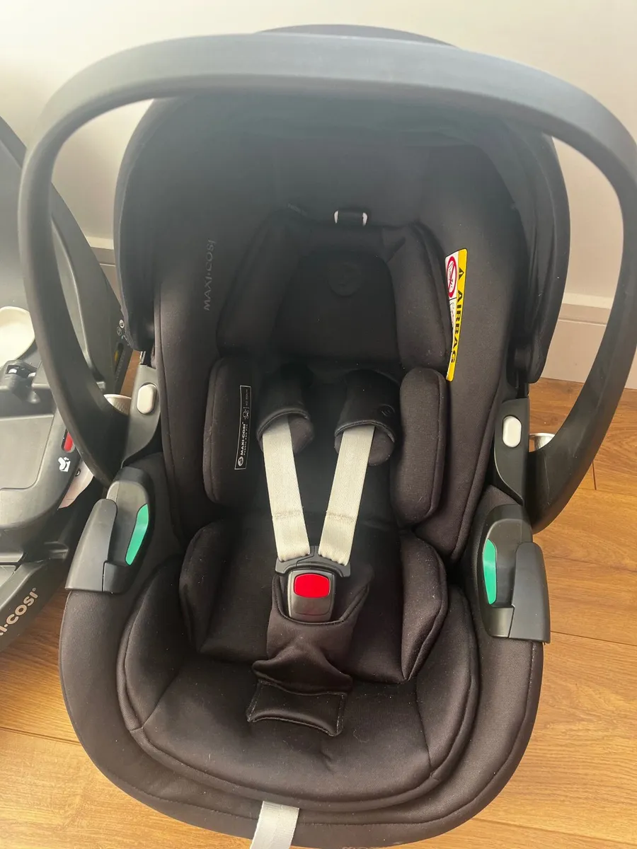 Maxi cosi 360 pebble pro 2 + isofix base - Image 4