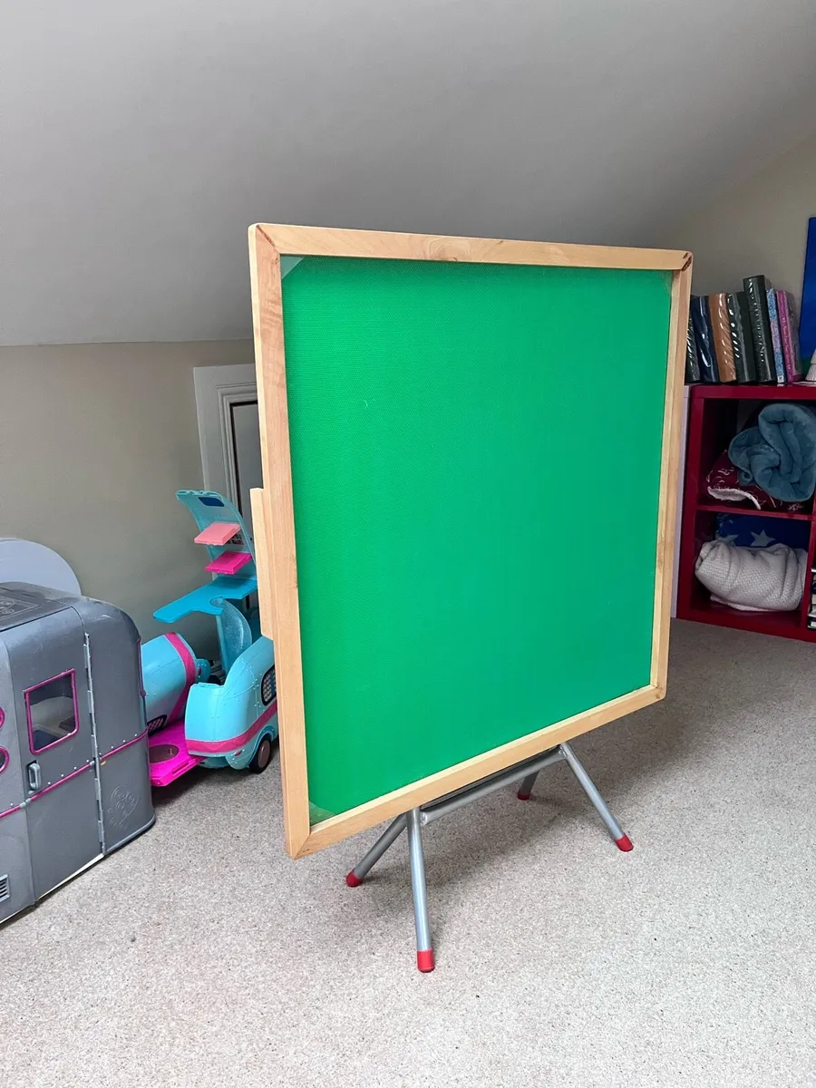 Game Table - Image 1