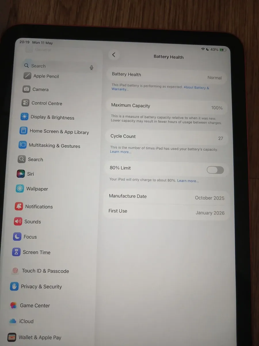 Apple ipad a16 2025 128GB - Image 4