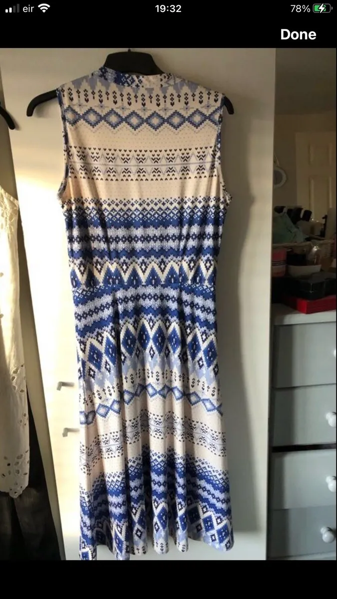 Ladies stunning dress size 10 €10 - Image 2