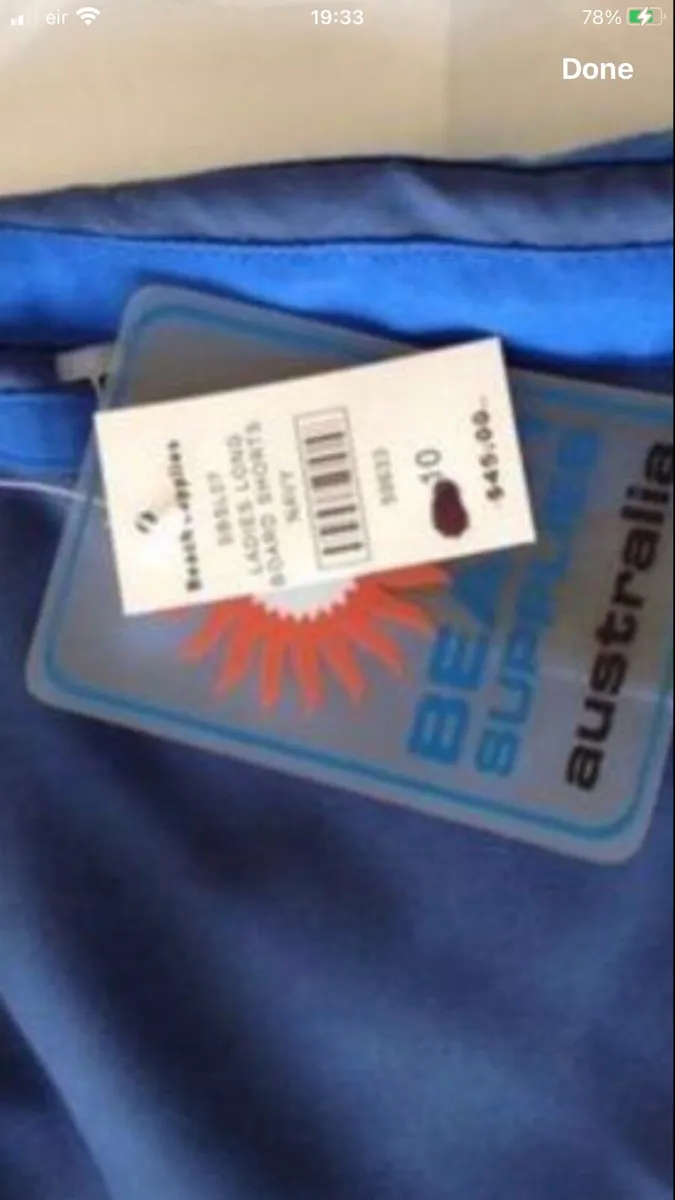 Ladies  BNWT shorts size 10 €10 - Image 4