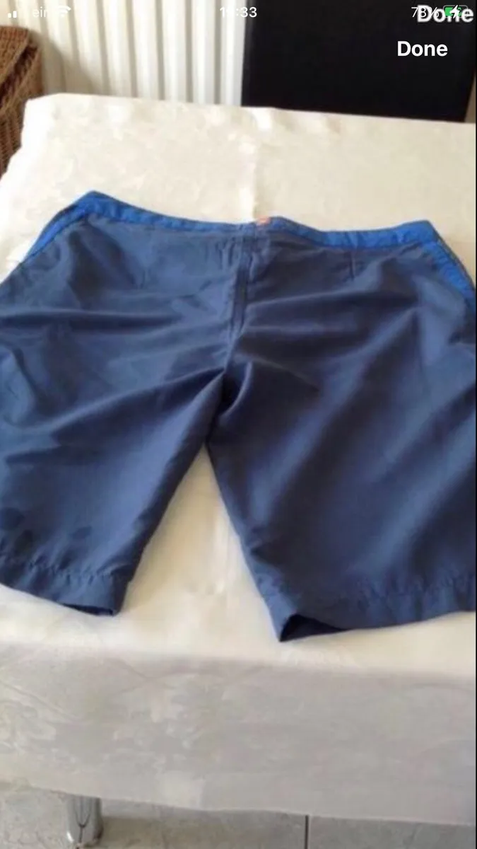 Ladies  BNWT shorts size 10 €10 - Image 2