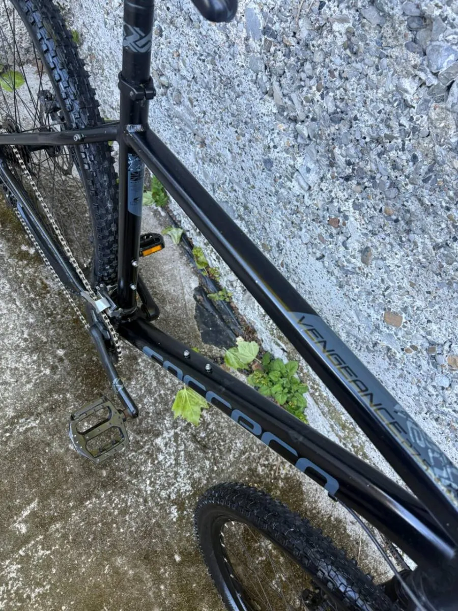 Carrera Vengeance Mountain Bike - Image 3