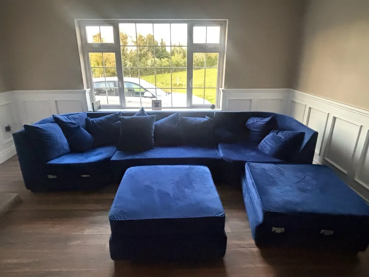 Corner couch - Image 2