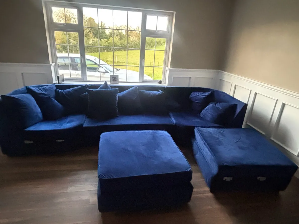Corner couch - Image 3