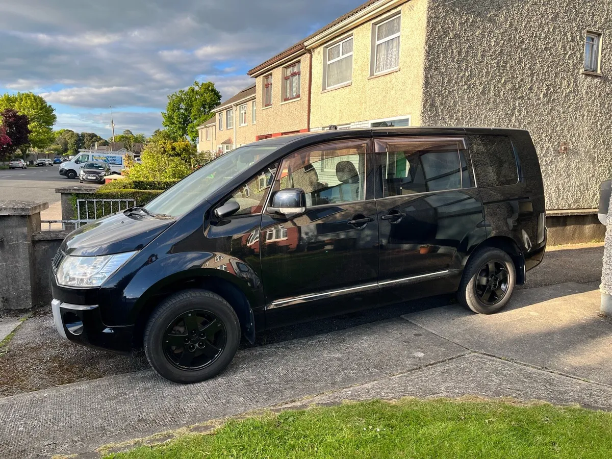 Mitsubishi Delica D5 campervan - Image 2