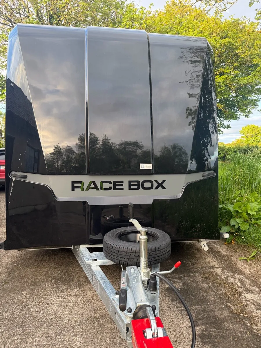 Brian James Race Box - Image 1