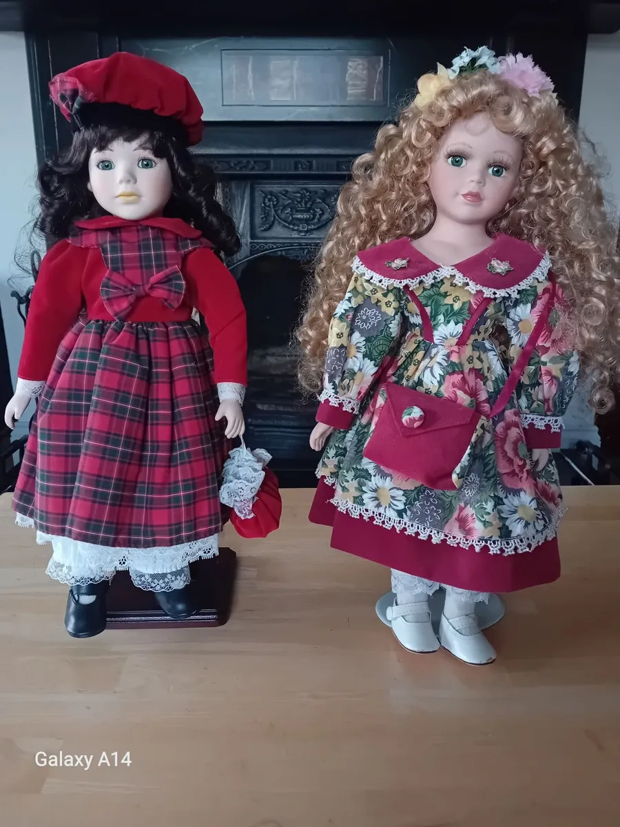 Porcelain dolls - Image 1