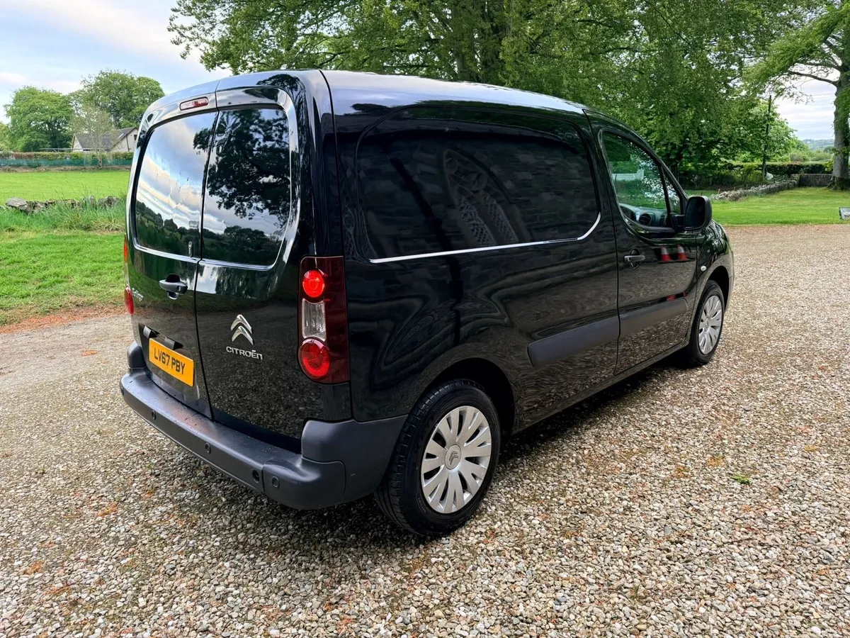 2017 Citroen Berlingo enterprise 1.6hdi 75bhp - Image 4