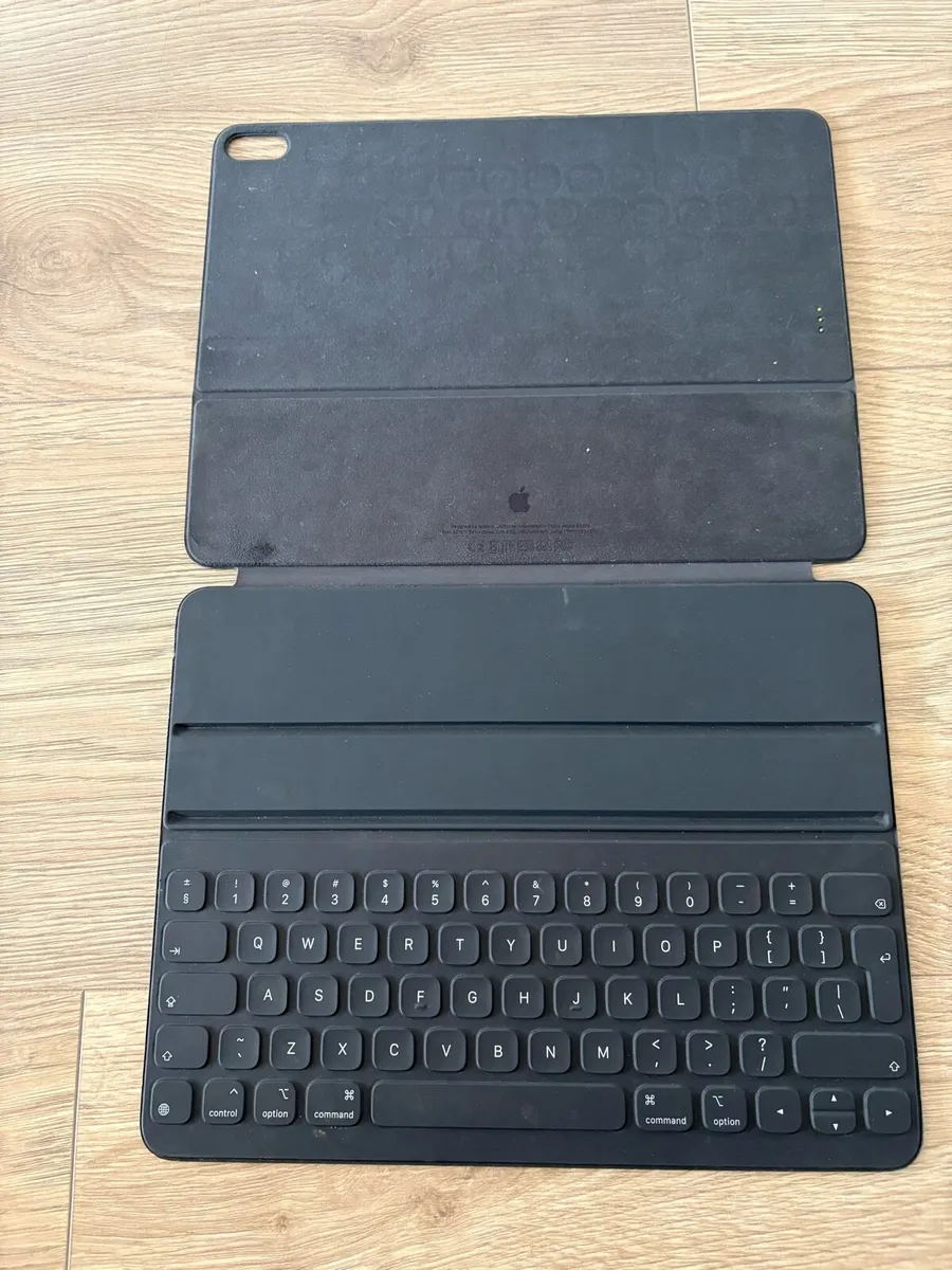 iPad cover with keyboard - Image 2