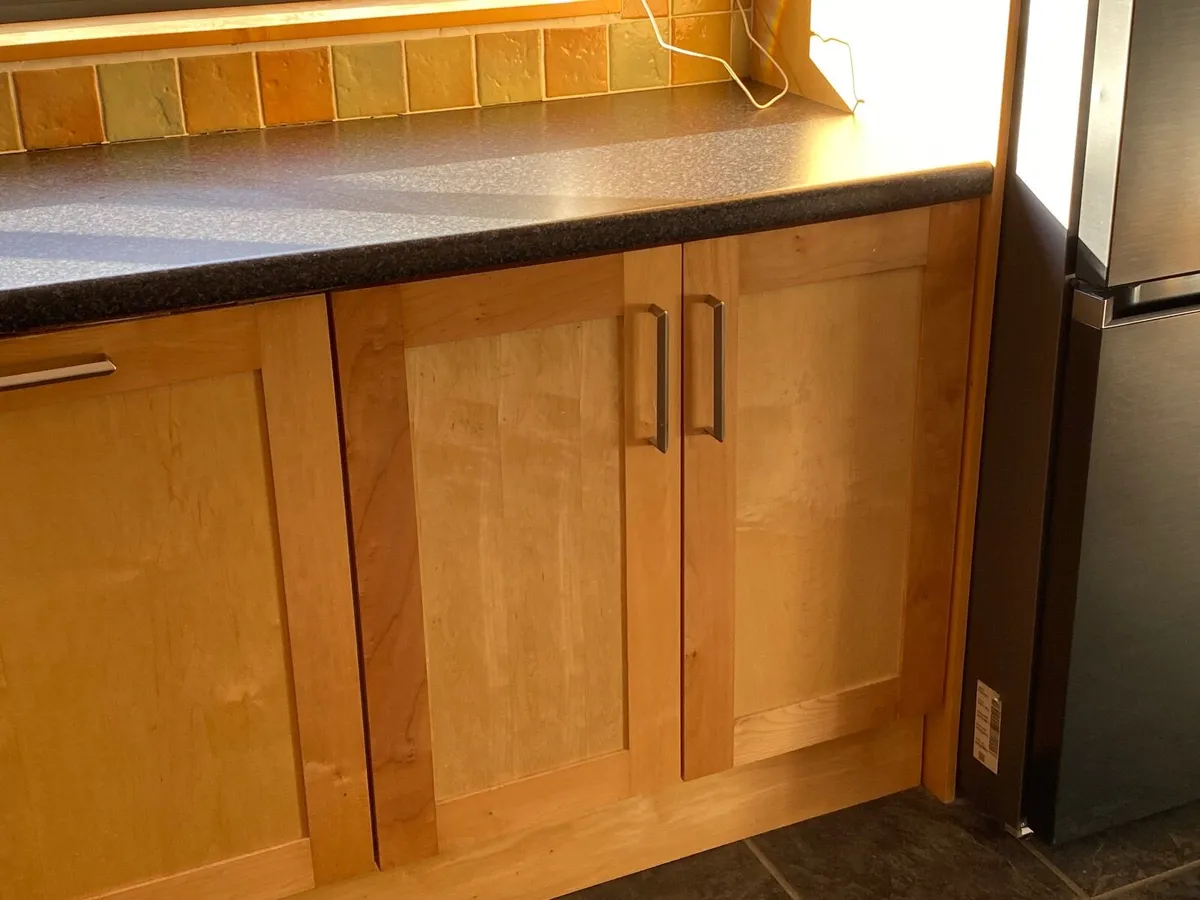 Fitted Shaker Kitchen with or without appliances - Image 2