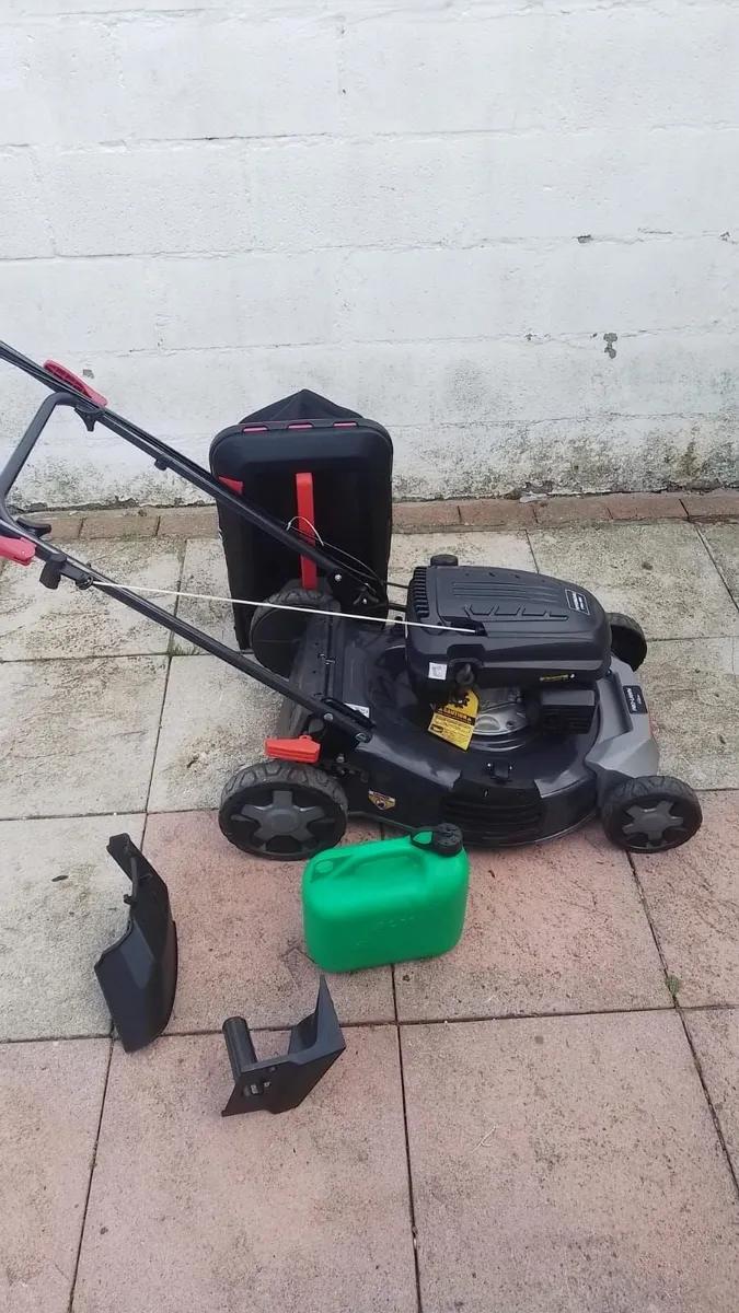 Petrol Lawnmower - Image 4