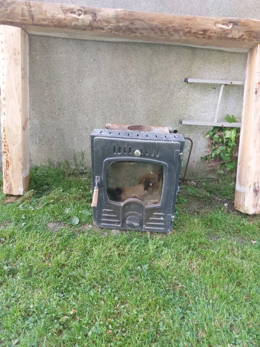 Solid fuel insert stove - Image 1