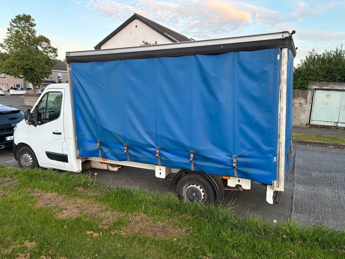 2012 Renault Master Curtainsider - Image 3
