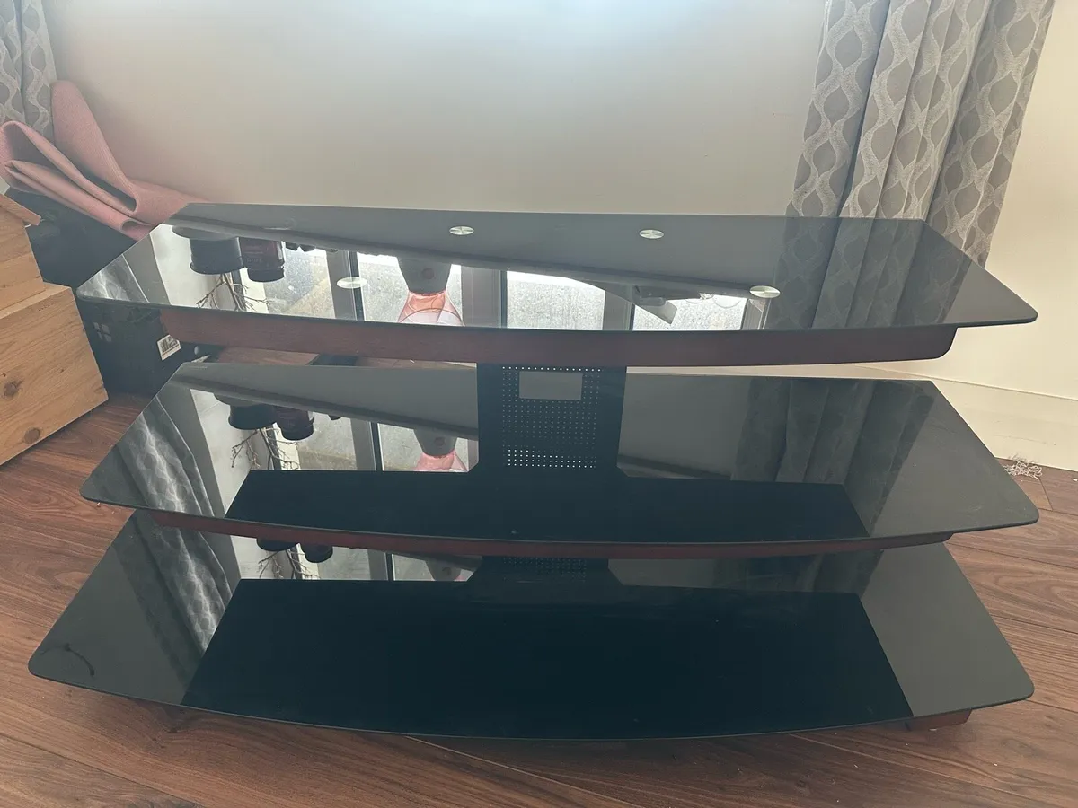 Tv unit
