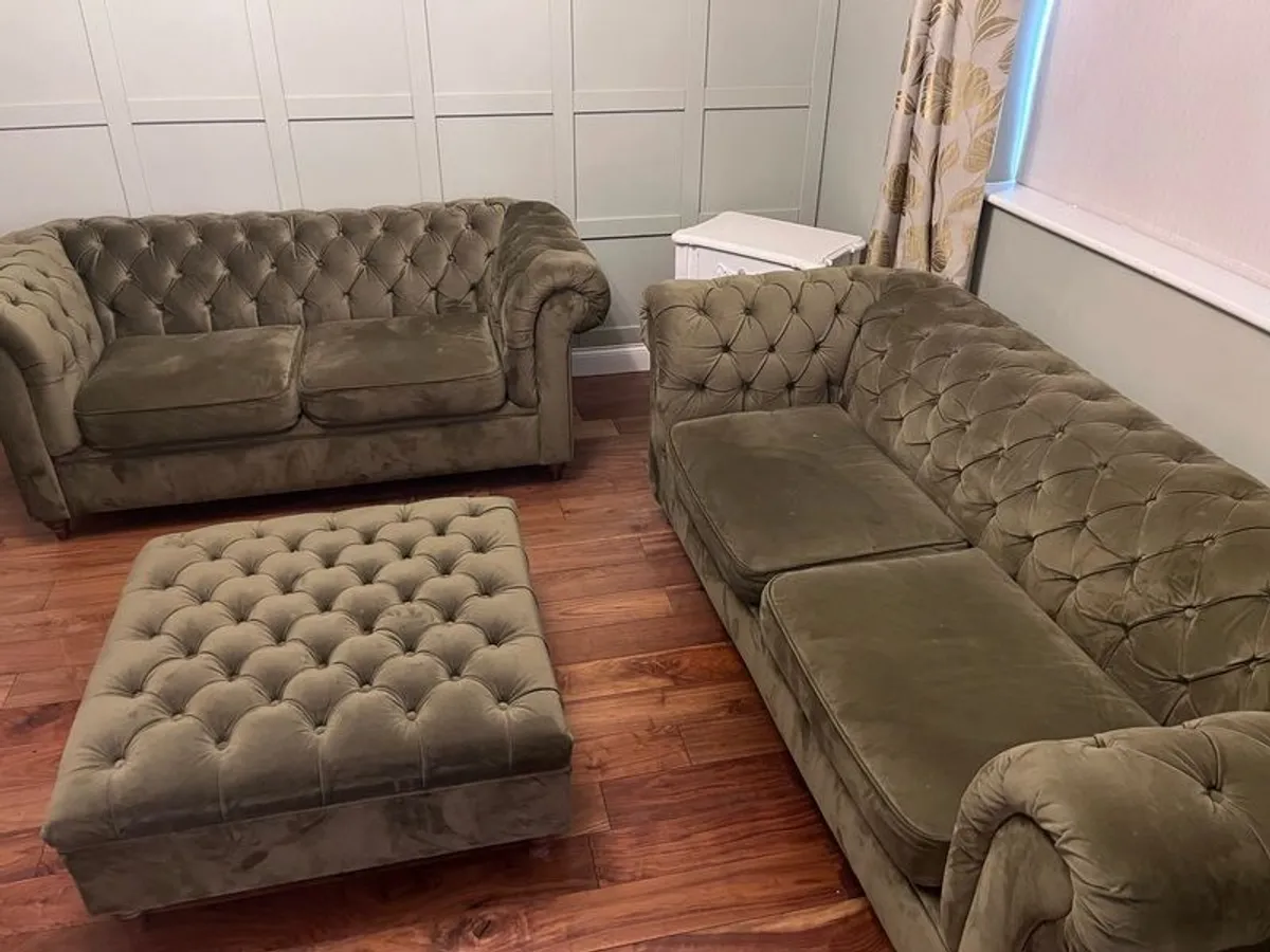 3 seater + 2 seater & ottoman green velvet - Image 2