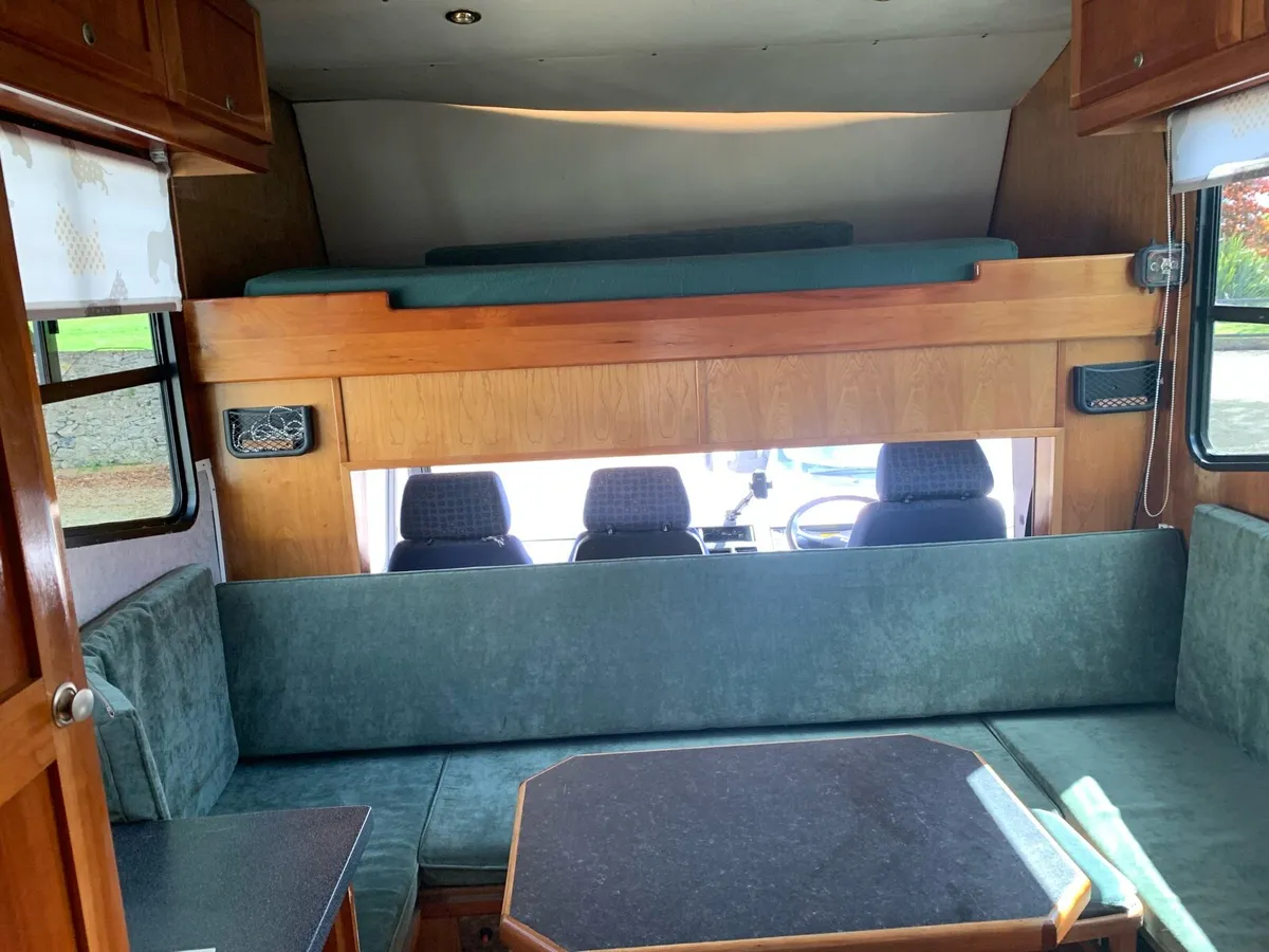 Horse Truck 2001 Man 3 horse with luxury living - Image 3