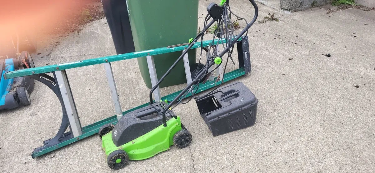 Lawn mower. Electric - Image 1