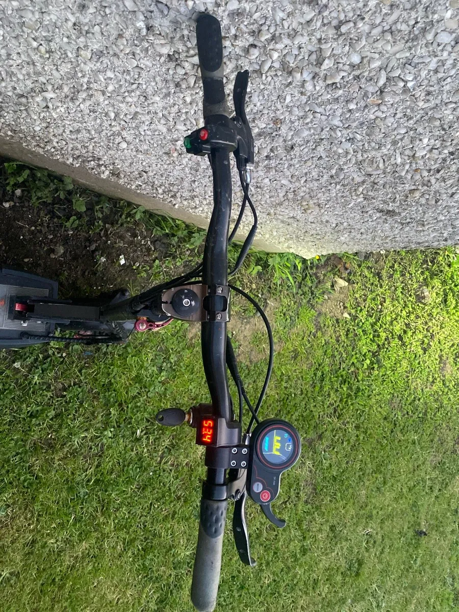 Electric scooter - Image 3