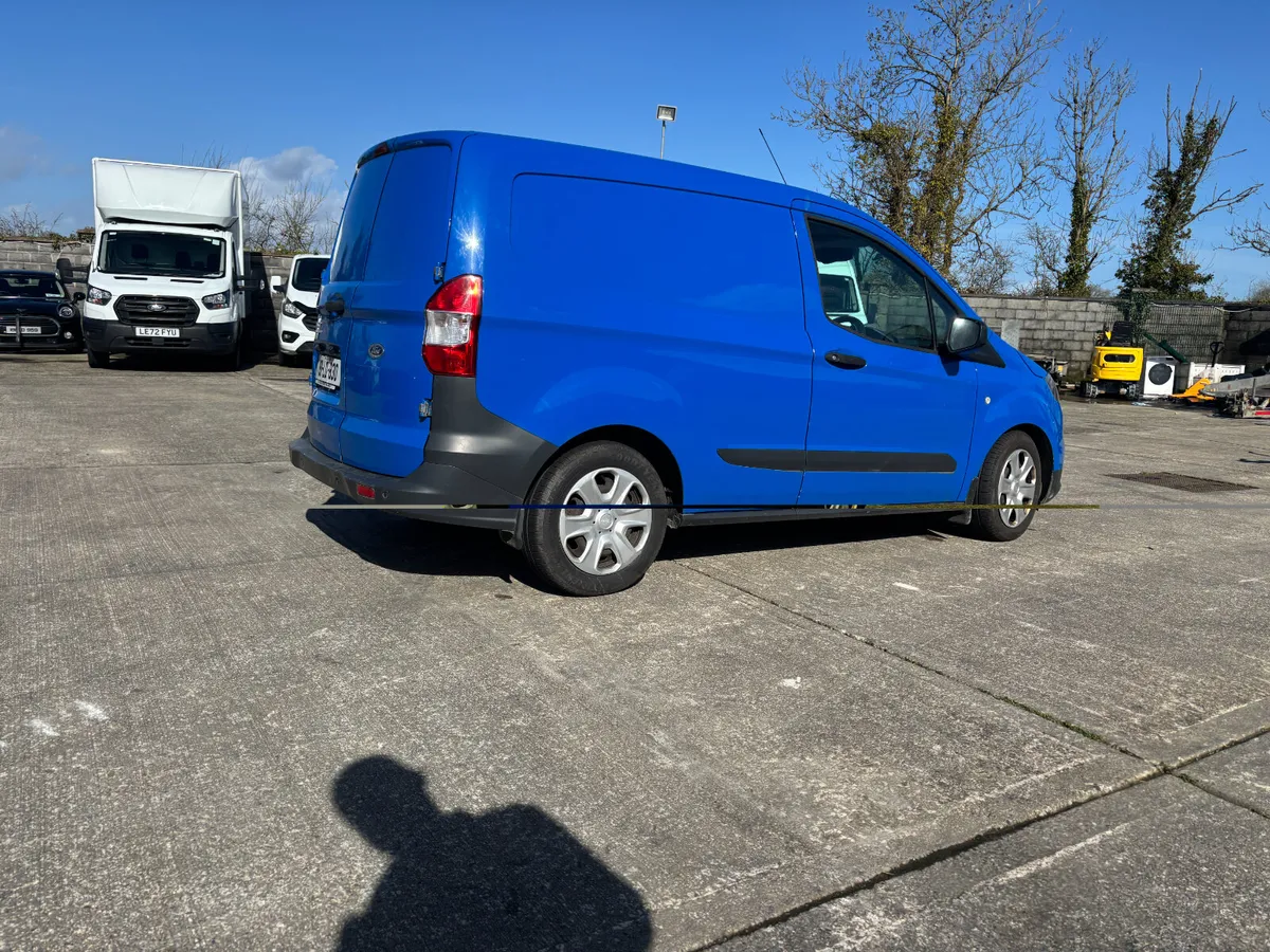 Ford Transit Courier... Trend Model... - Image 4