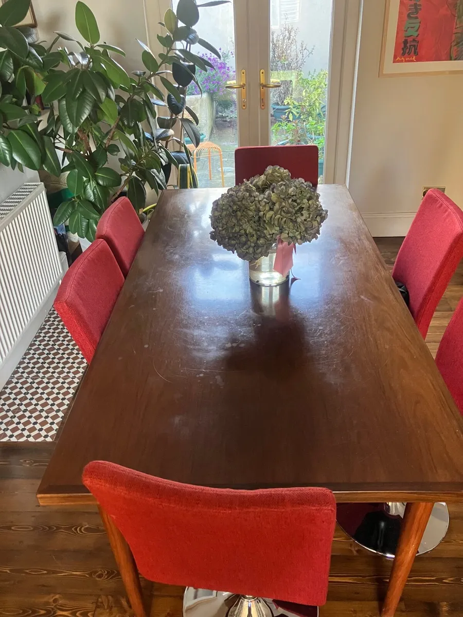 Stunning mid-century table. - Image 2