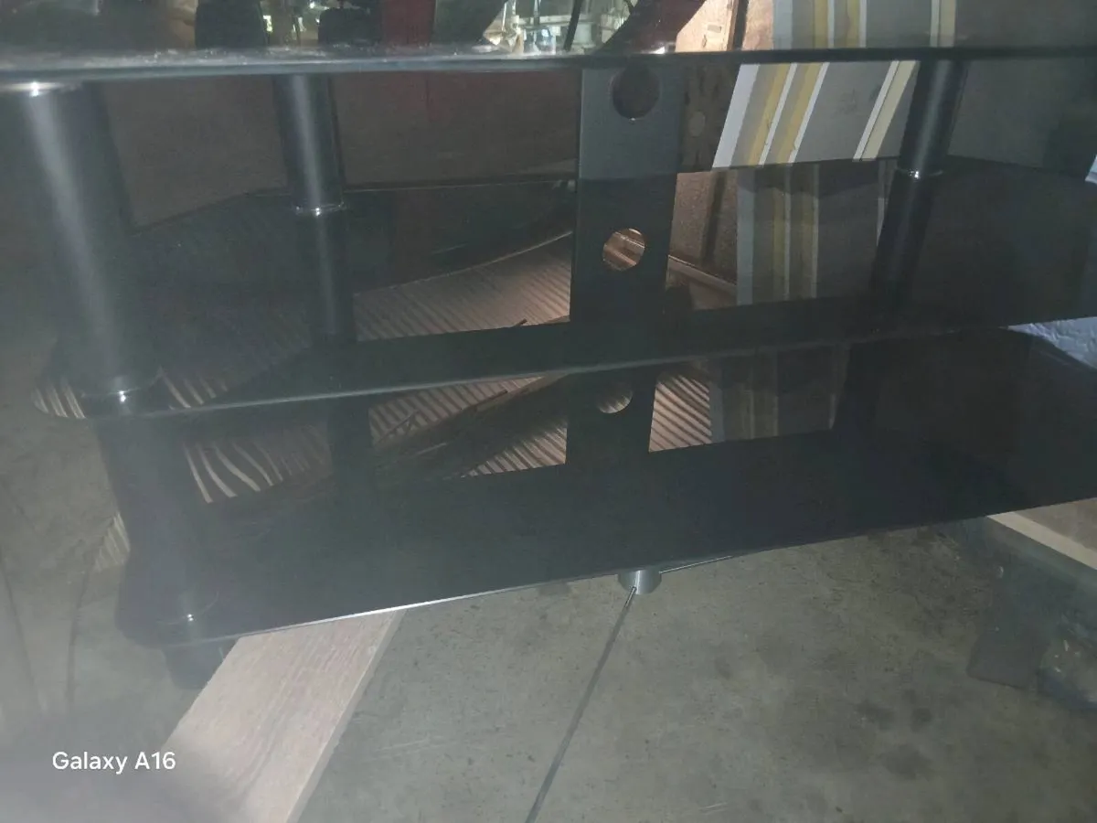 Glass tv stand - Image 3