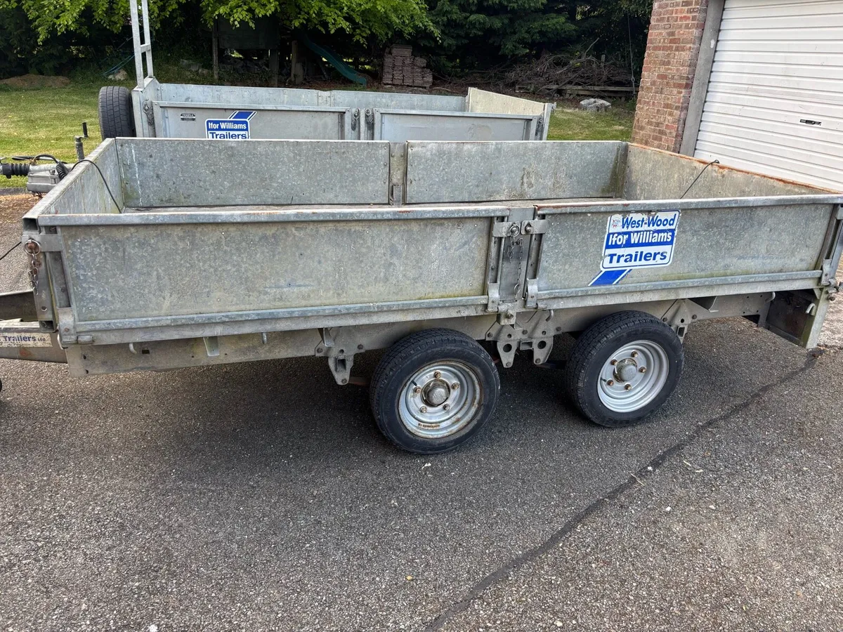 Trailer - Image 2