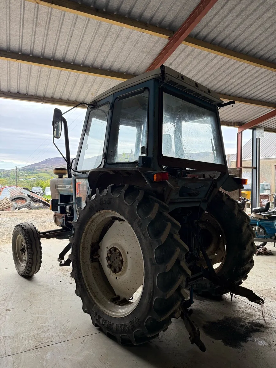 Ford 7600 - Image 3