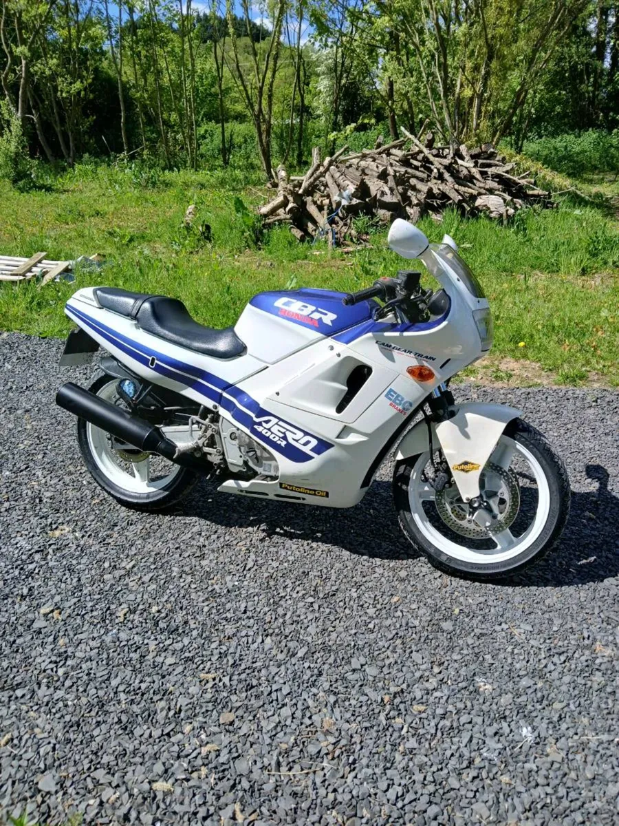 Honda CBR 400 NC23 AERO ULTRA RARE 1988 - Image 1