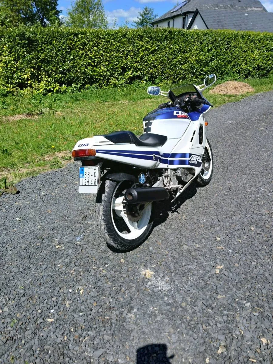 Honda CBR 400 NC23 AERO ULTRA RARE 1988 - Image 3