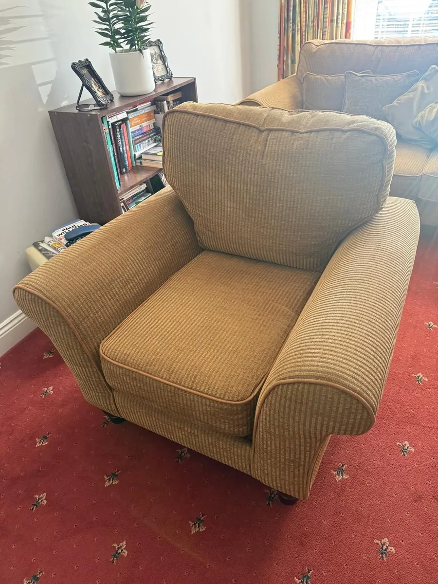 Couch - Image 2