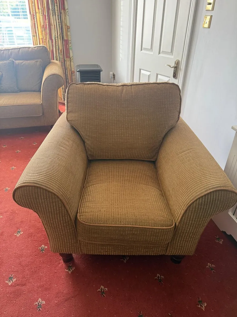 Couch - Image 3